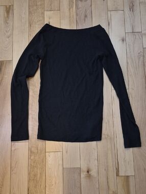 GAP Women's Size XS Black Long Sleeve Modern Tee